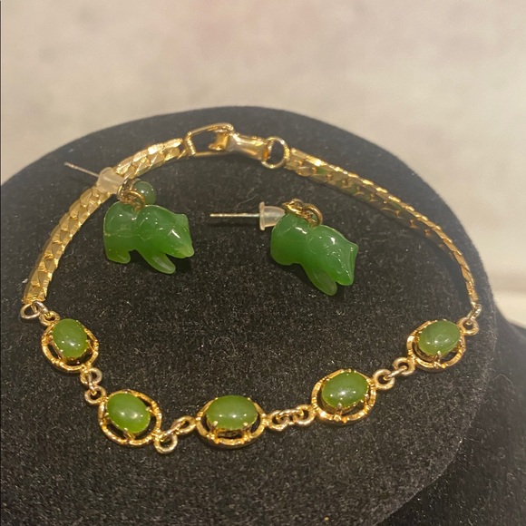 Jewelry - Real Green jade Bear Earrings & gold jade bracelet